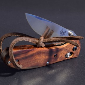Benchmade Mini Griptilian "good wood"
