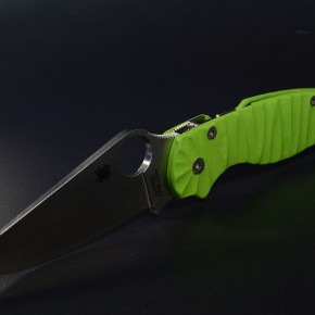 Spyderco Para Military 2 "Toxic"