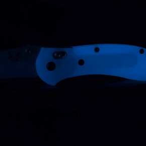 Benchmade Griptilian custom scales "moonglow"