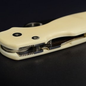 Spyderco Para Military 2 "bone"